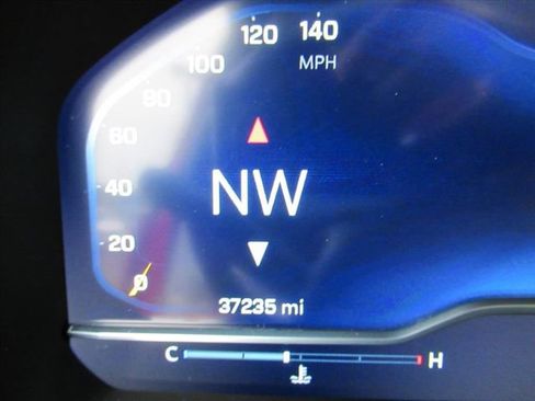 Used 2022 Chevrolet Silverado 1500 LT w/ Protection Package RWD image 24