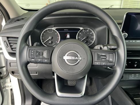 Certified 2024 Nissan Rogue S FWD image 4