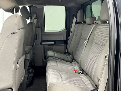 Used 2018 Ford F150 XLT w/ Equipment Group 302A Luxury AWD/4WD image 31