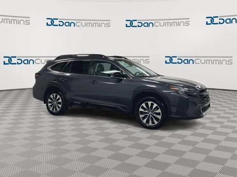 Used 2024 Subaru Outback Limited XT AWD/4WD image 2