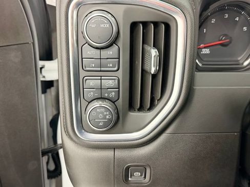 Used 2021 Chevrolet Silverado 2500 LTZ w/ Z71 Chrome Sport Edition image 19