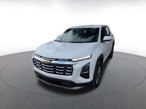 Used 2025 Chevrolet Equinox LT FWD image 7