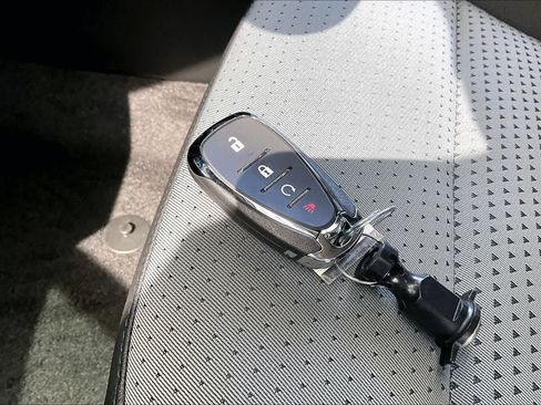 Used 2026 Chevrolet Trax LT FWD image 13