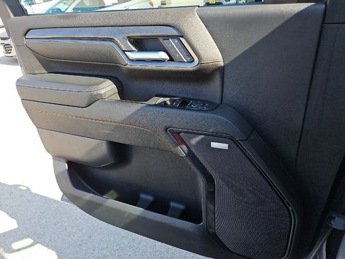 Used 2024 GMC Sierra 2500 AT4 w/ AT4 Premium Plus Package image 13