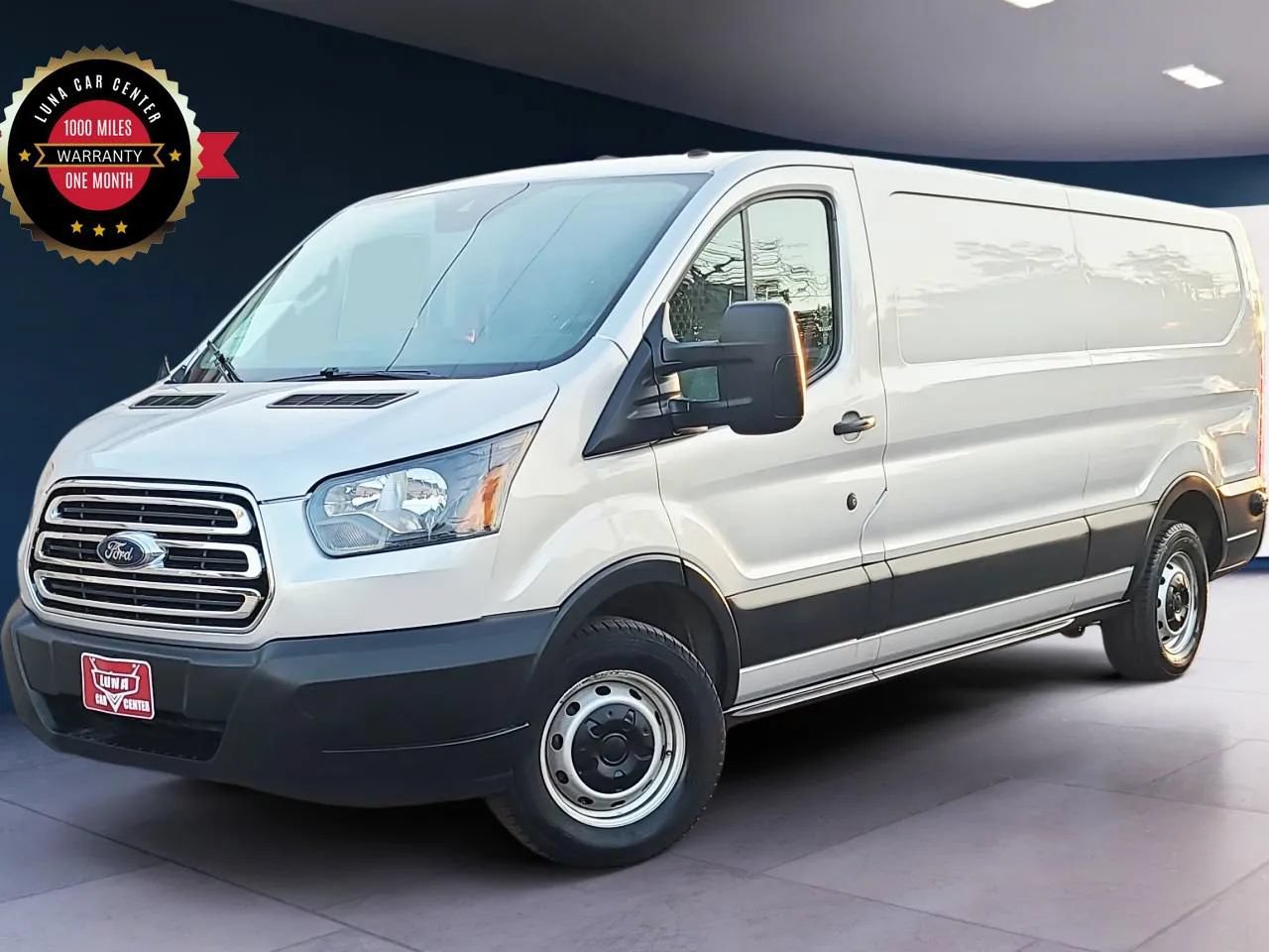 Used 2019 Ford Transit 150 148 Low Roof RWD image 1