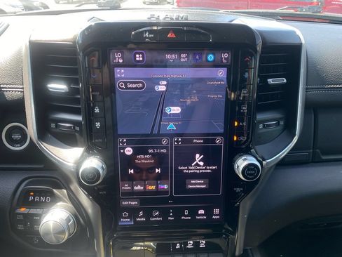 Used 2025 RAM 1500 Laramie AWD/4WD image 23