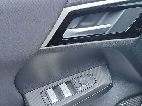 New 2026 Mitsubishi Outlander ES FWD image 21