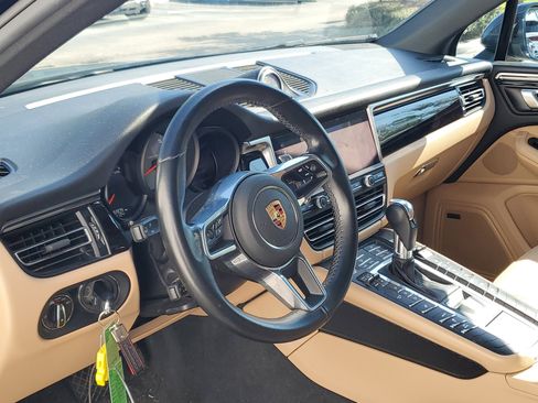 Used 2019 Porsche Macan S image 9