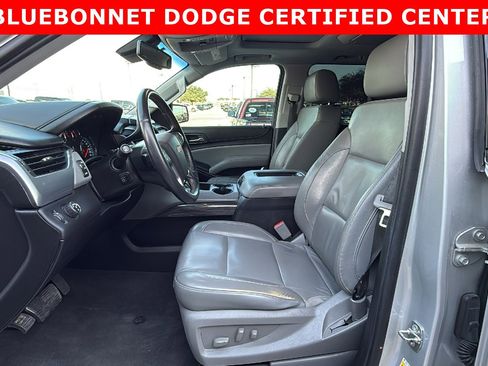 Used 2020 Chevrolet Suburban LT image 9