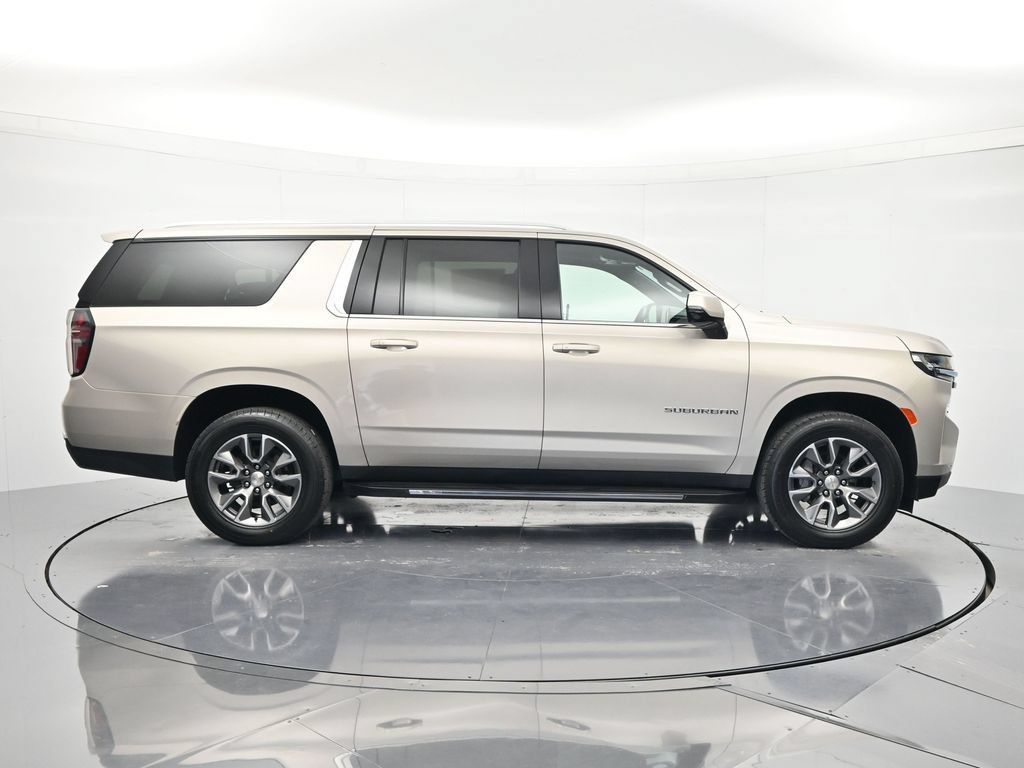 Certified 2024 Chevrolet Suburban LT w/ LT Signature Plus Package AWD/4WD image 4
