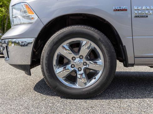 Used 2019 RAM 1500 Big Horn AWD/4WD image 10