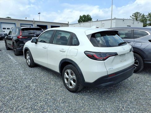 Used 2023 Honda HR-V LX image 6