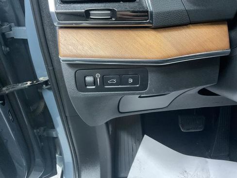 Used 2022 Volvo XC90 T8 Inscription Expression w/ Advanced Package image 11