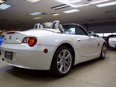 Used 2003 BMW Z4 3.0i image 6
