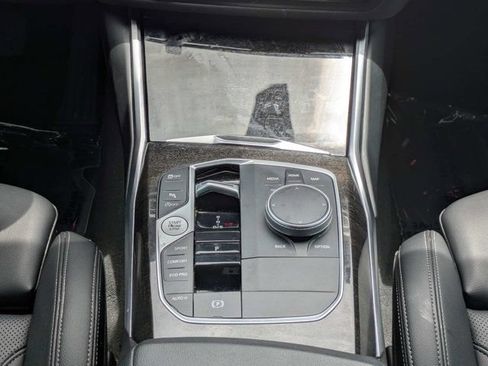 Used 2023 BMW 330i xDrive Sedan w/ Premium Package AWD/4WD image 18