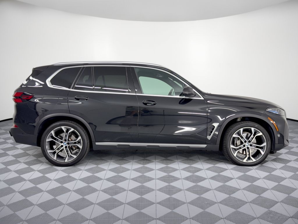 Used 2024 BMW X5 xDrive40i w/ Premium Package AWD/4WD image 8