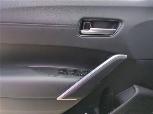 Used 2024 Toyota Corolla Cross XSE w/ Convenience Package image 11