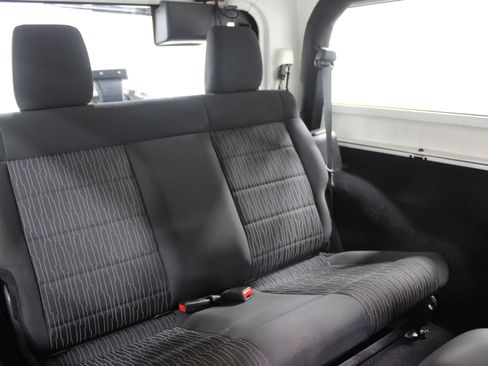 Used 2012 Jeep Wrangler Rubicon w/ PWR Convenience Group image 20