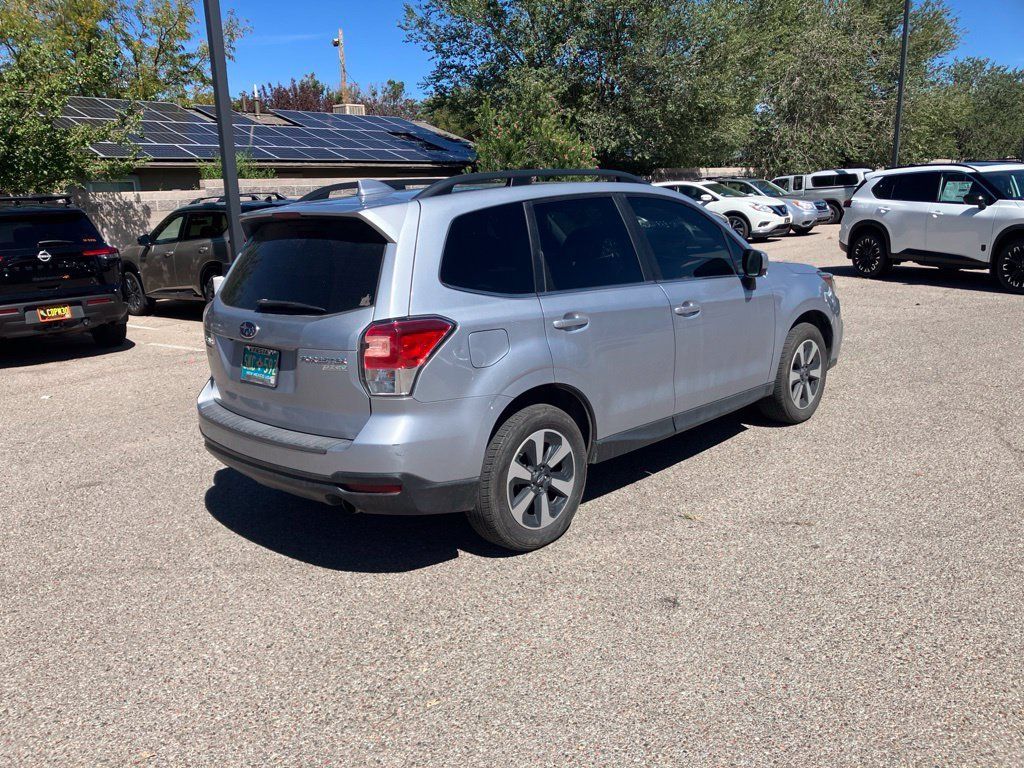 Used 2017 Subaru Forester 2.5i Limited w/ Popular Package #2 AWD/4WD image 5