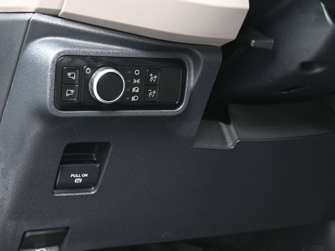 Used 2023 Ford Bronco Wildtrak AWD/4WD image 23