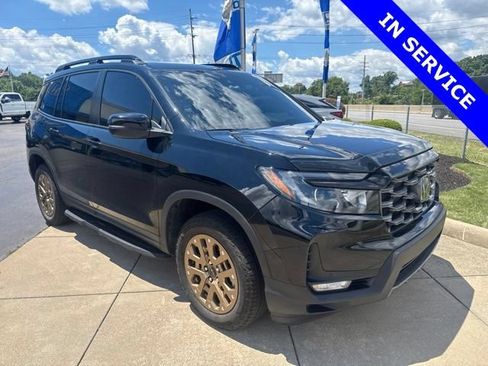 Used 2023 Honda Passport TrailSport image 1