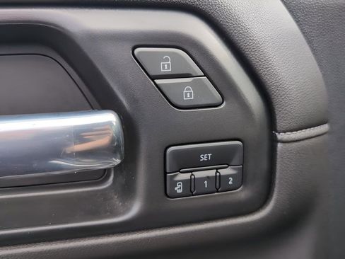 Used 2022 Chevrolet Silverado 2500 LTZ w/ Z71 Off-Road Package image 13