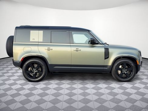 Used 2024 Land Rover Defender 110 S AWD/4WD image 8