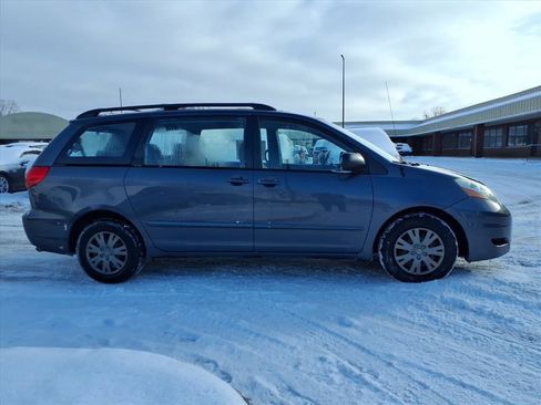 Used 2006 Toyota Sienna CE image 6