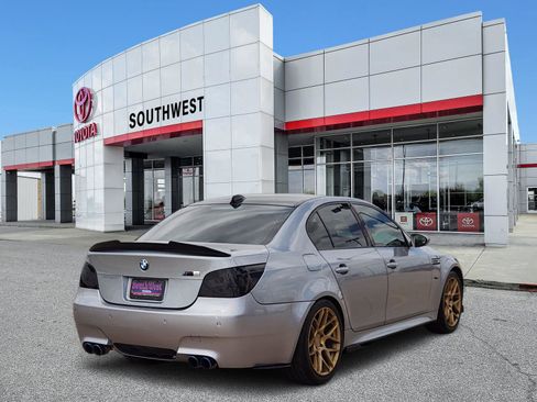 Used 2006 BMW M5 RWD image 5