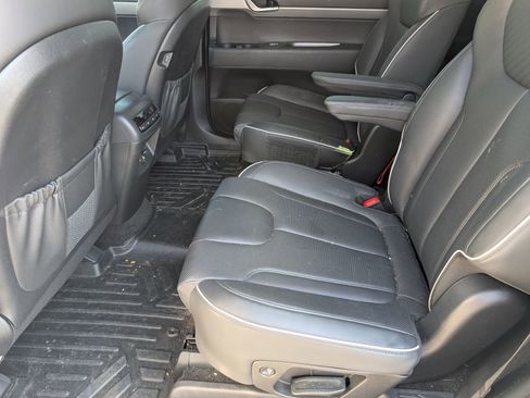 Used 2023 Hyundai Palisade SEL image 7