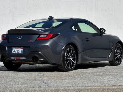 Used 2023 Toyota GR86 w/ ALL Weather Mat Package (TMS) image 3