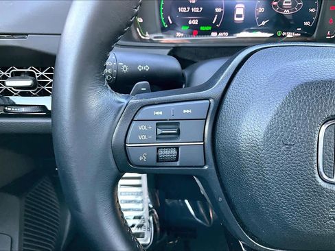 Used 2025 Honda Accord Sport image 24