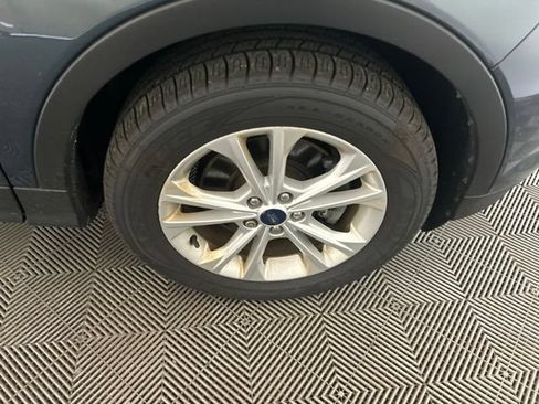 Used 2019 Ford Escape SEL AWD/4WD image 44