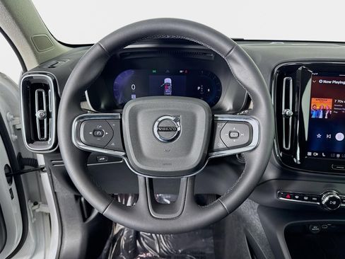 Used 2024 Volvo XC40 B5 Ultimate w/ Protection Package Premier image 13