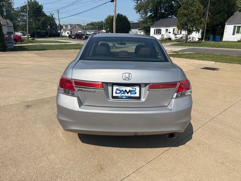 Used 2011 Honda Accord EX image 8