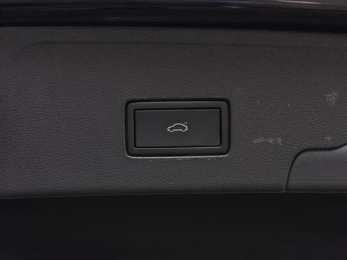 Used 2023 Volkswagen Atlas Cross Sport SE w/ Panoramic Sunroof Package AWD/4WD image 26
