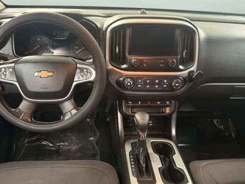 Used 2022 Chevrolet Colorado LT w/ Fleet Safety Package RWD image 10