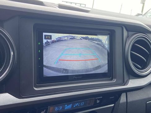 Used 2017 Toyota Tacoma TRD Pro AWD/4WD image 23