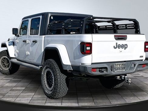 Certified 2020 Jeep Gladiator Overland AWD/4WD image 21
