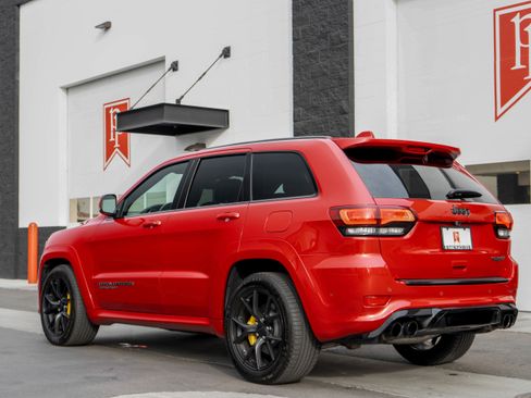 Used 2018 Jeep Grand Cherokee Trackhawk image 58