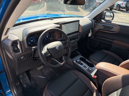 New 2025 Ford Bronco Sport Outer Banks w/ Outer Banks Tech Package+ image 11