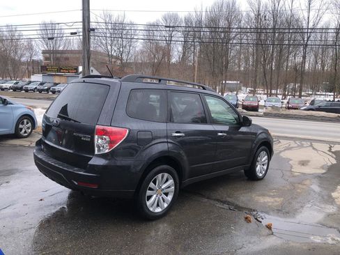 Used 2012 Subaru Forester 2.5X Premium image 5