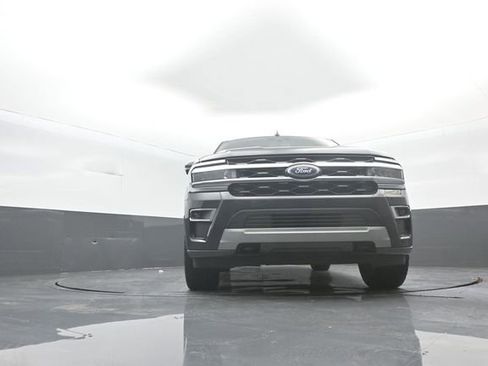 Used 2022 Ford Expedition Limited AWD/4WD image 35