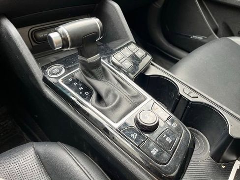 Used 2023 Kia Sportage SX image 30