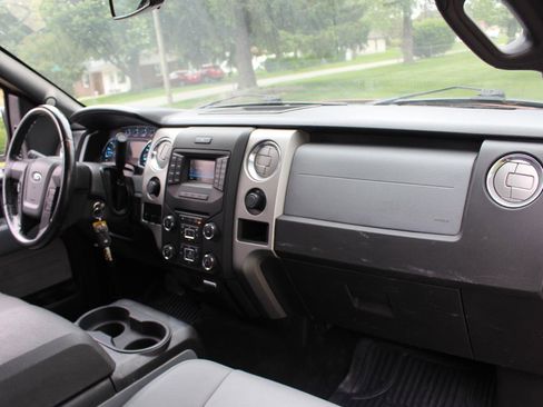 Used 2014 Ford F150 XLT w/ Equipment Group 302A Luxury AWD/4WD image 39