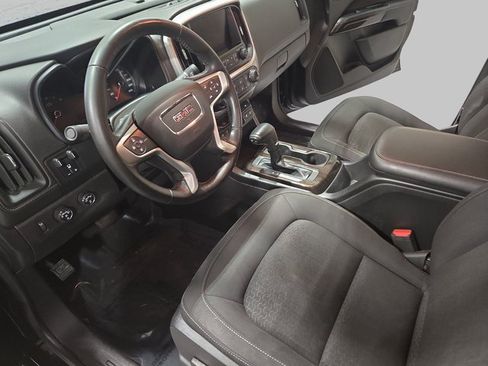 Used 2018 GMC Canyon SLE image 18