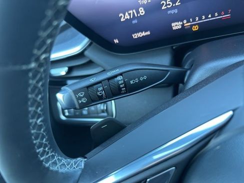 Used 2025 Buick Enclave Sport Touring image 23