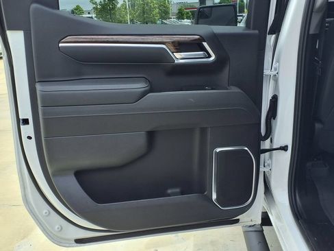 Used 2026 GMC Sierra 1500 Elevation w/ Elevation Select Package AWD/4WD image 13