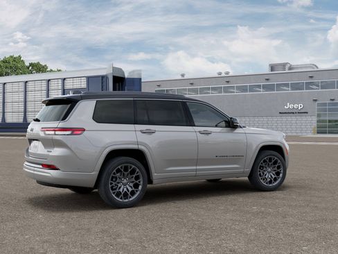 New 2026 Jeep Grand Cherokee L Summit AWD/4WD image 4
