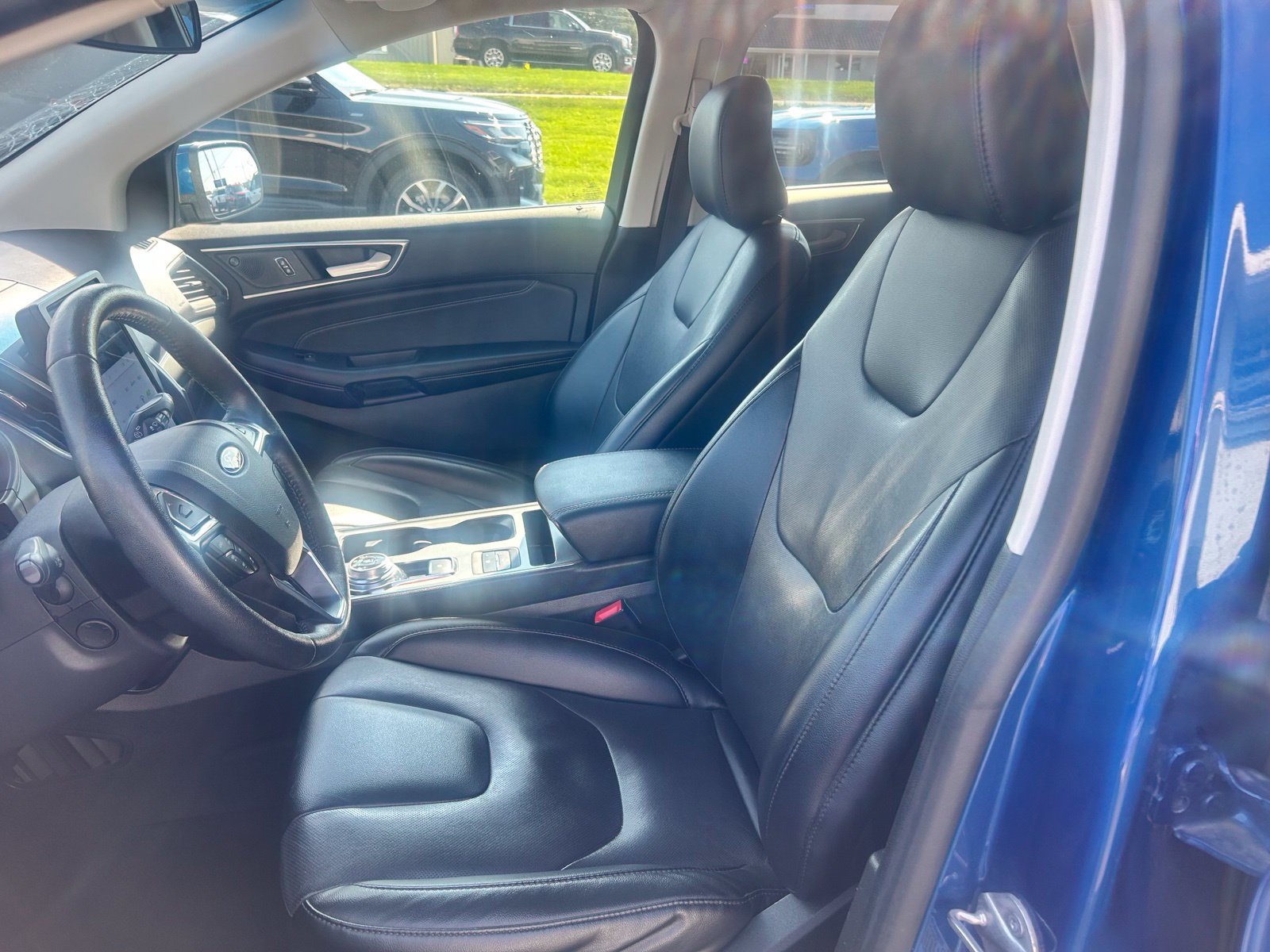 Used 2022 Ford Edge Titanium w/ Equipment Group 301A AWD/4WD image 8